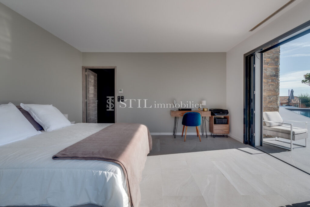 vente villa 5 Pièce(s) – 5 pièces – 4 chambres – 200.00 m²