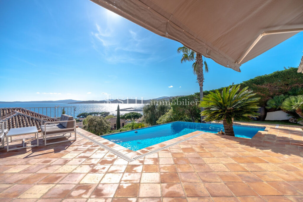 location villa 5 Pièce(s) – 5 pièces – 4 chambres – 200.00 m²