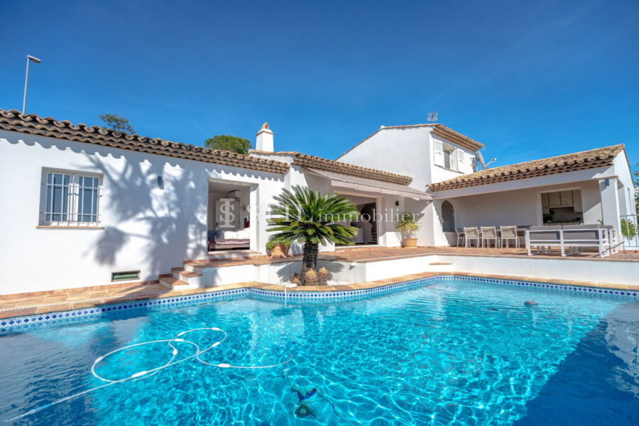Maison à louer à Les Issambres