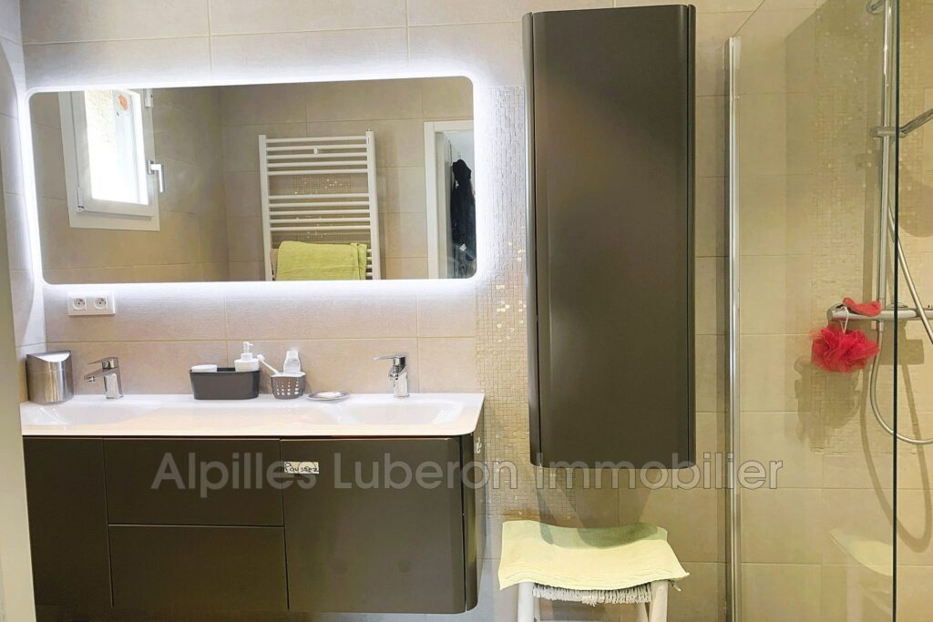 location maison de village 6 Pièce(s) – 6 pièces – 3 chambres – 150.00 m²