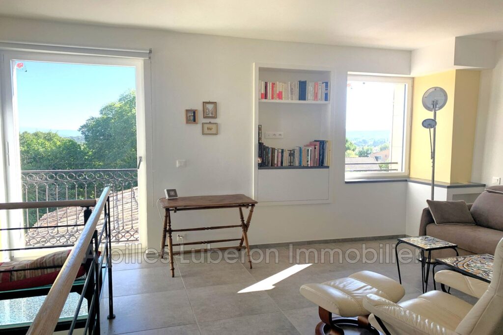 location maison de village 6 Pièce(s) – 6 pièces – 3 chambres – 150.00 m²