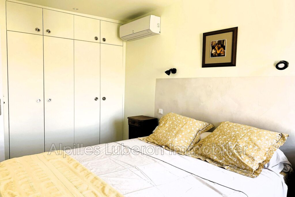 location maison de village 6 Pièce(s) – 6 pièces – 3 chambres – 150.00 m²