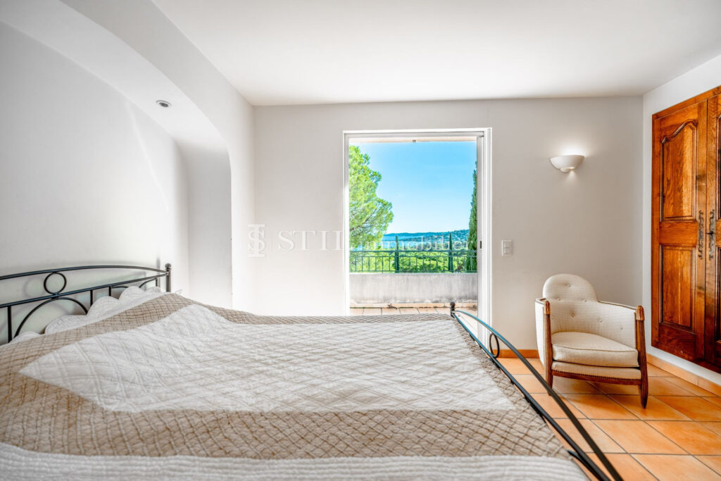 vente villa 6 Pièce(s) – 6 pièces – 4 chambres – 170.00 m²