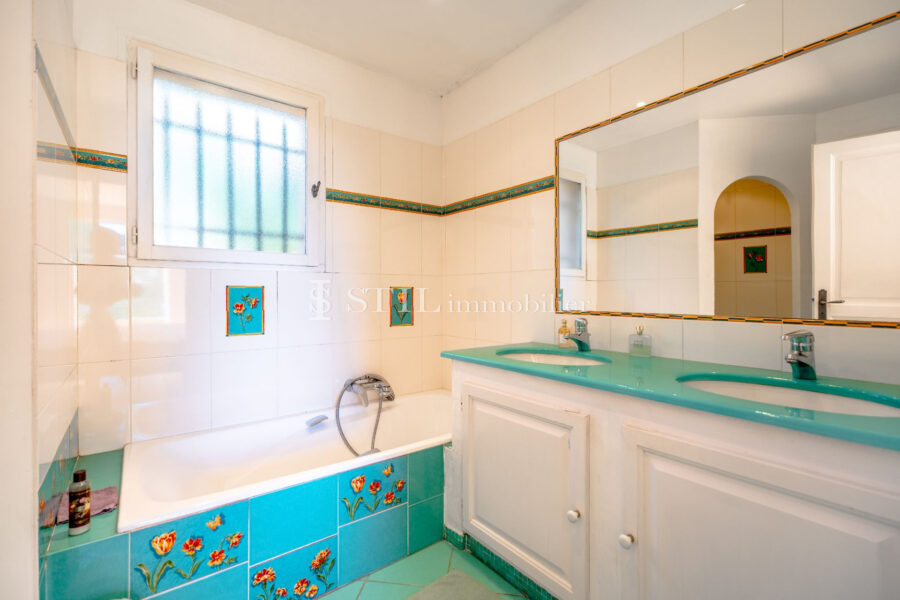 Maison à vendre à Sainte-maxime