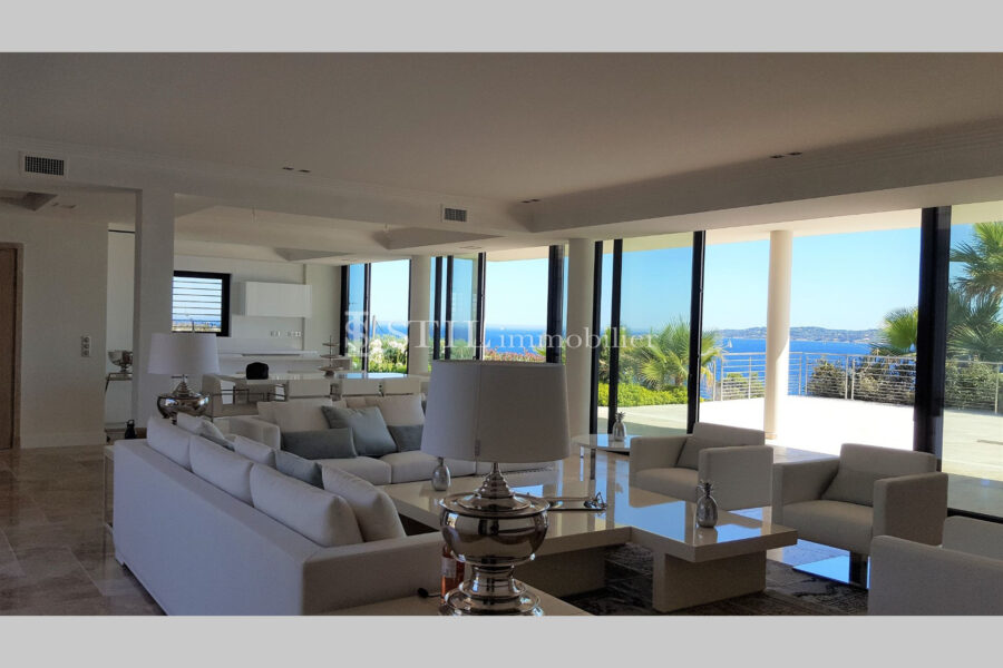 Maison à louer à Sainte-Maxime