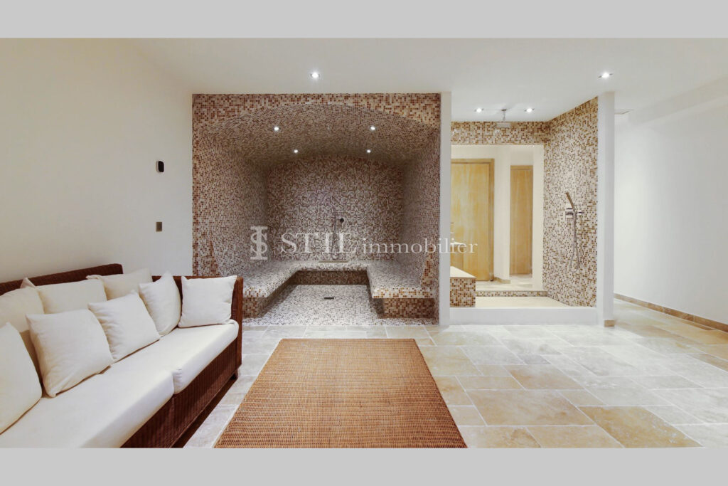 location villa 5 Pièce(s) – 5 pièces – 4 chambres – 250.00 m²