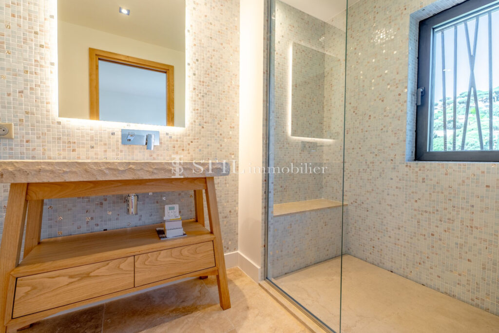 vente villa 5 Pièce(s) – 5 pièces – 4 chambres – 391.00 m²