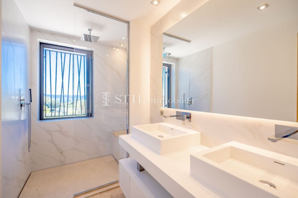 vente villa 5 Pièce(s) – 5 pièces – 4 chambres – 391.00 m²