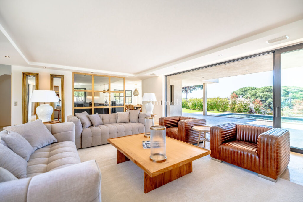 vente villa 5 Pièce(s) – 5 pièces – 4 chambres – 391.00 m²