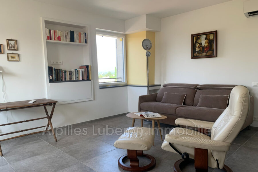 Maison à louer à Eygalières