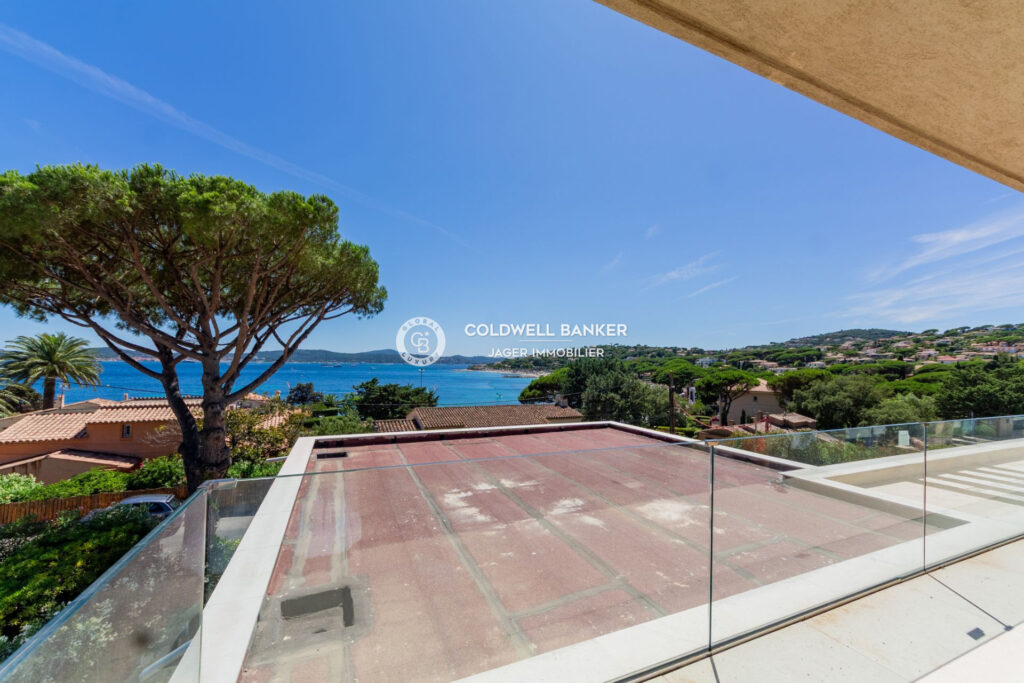 Sainte-Maxime – Projet villa contemporaine à pieds de la plage – 6 pièces – 4 chambres – 260.00 m²