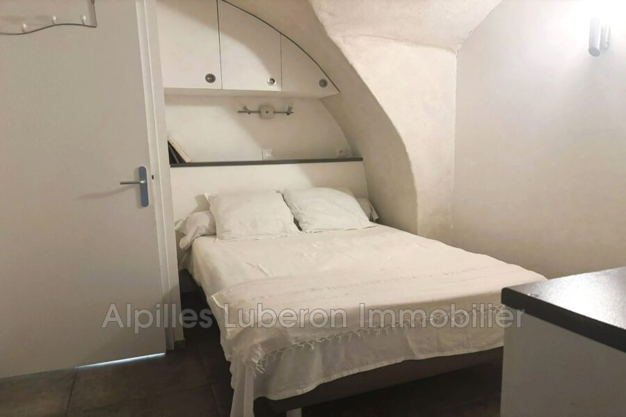 Maison à louer à Eygalières