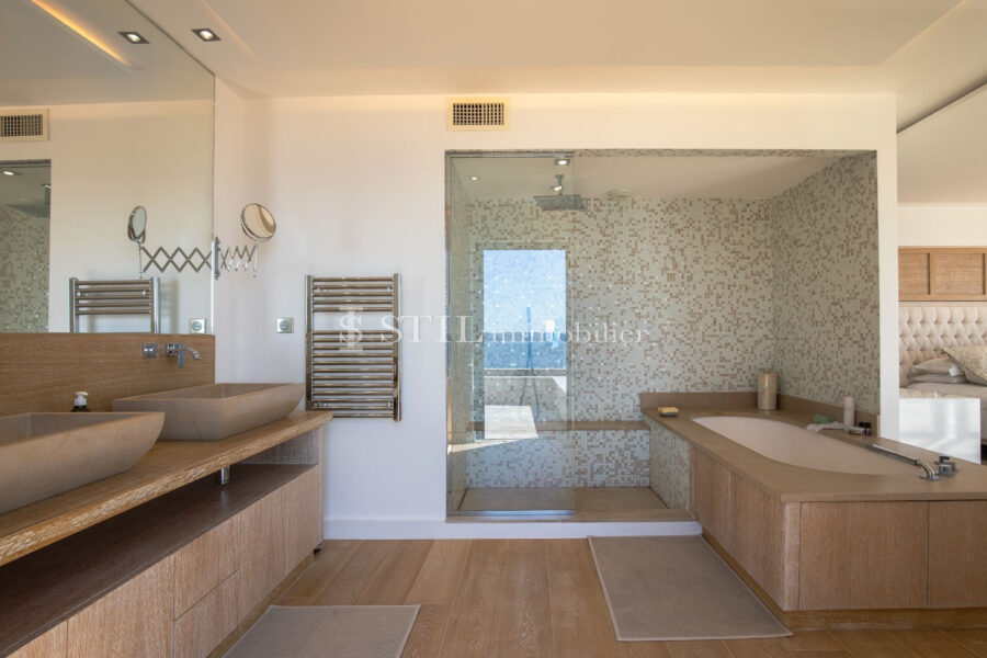 Maison à louer à Sainte-Maxime