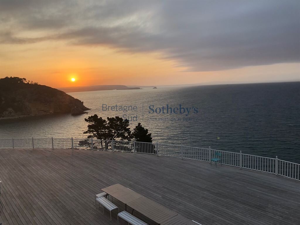 Presqu’île de Crozon. Propriété familiale d’exception avec vue panoramique sur mer… – 14 chambres – 1 voyageur – 600 m²