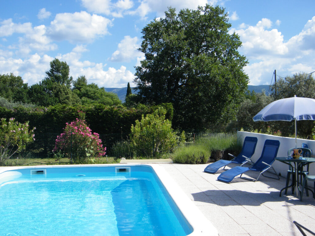 ‘L’OLIVERAIE’ Maison avec piscine  – 4 pièces – 3 chambres – 72.7 m²