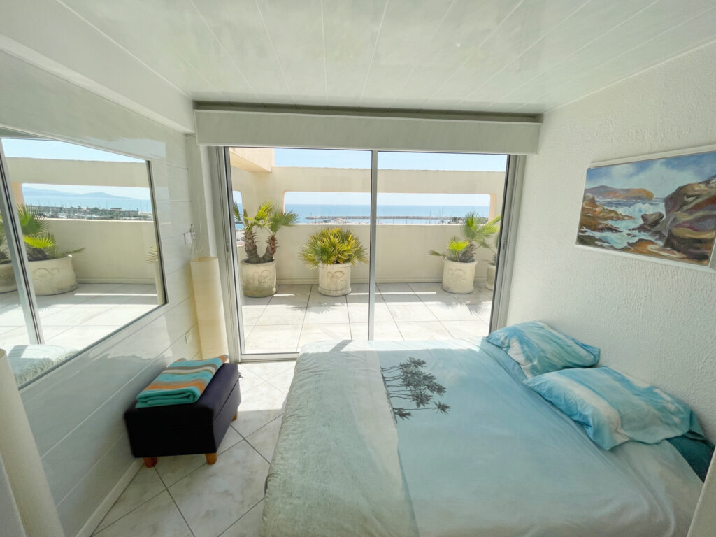 Penthouse 5 pièces 118m2 – Terrasse 219m2 – Vue panoramique  – 5 pièces – 3 chambres – 118.48 m²