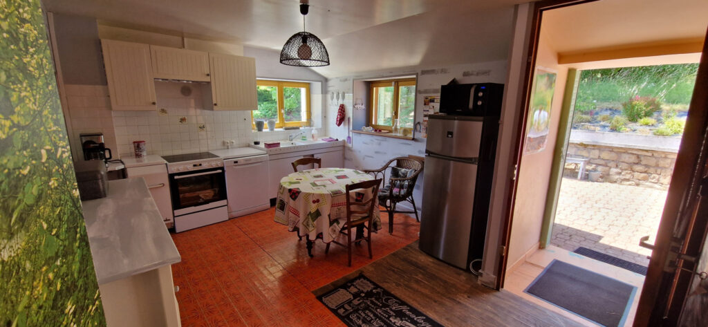 maison année 1858  – 5 pièces – 2 chambres – 123 m²