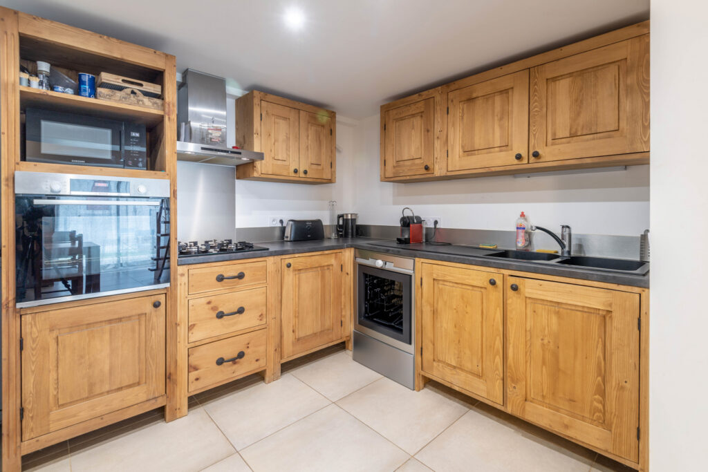 Demeure de charme du XVIIè avec duplex T4 – 16 pièces – 9 chambres – 344 m²