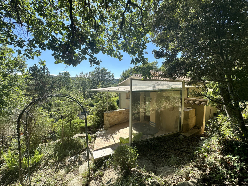 Magnifique villa au panorama exceptionnel – 5 pièces – 3 chambres – 145 m²