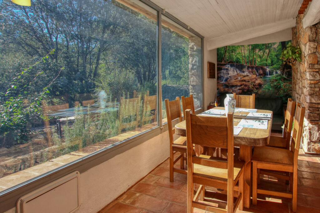 Ancienne Bergerie authentique en pierre de taille  sur un te – 11 pièces – 6 chambres – 310 m²