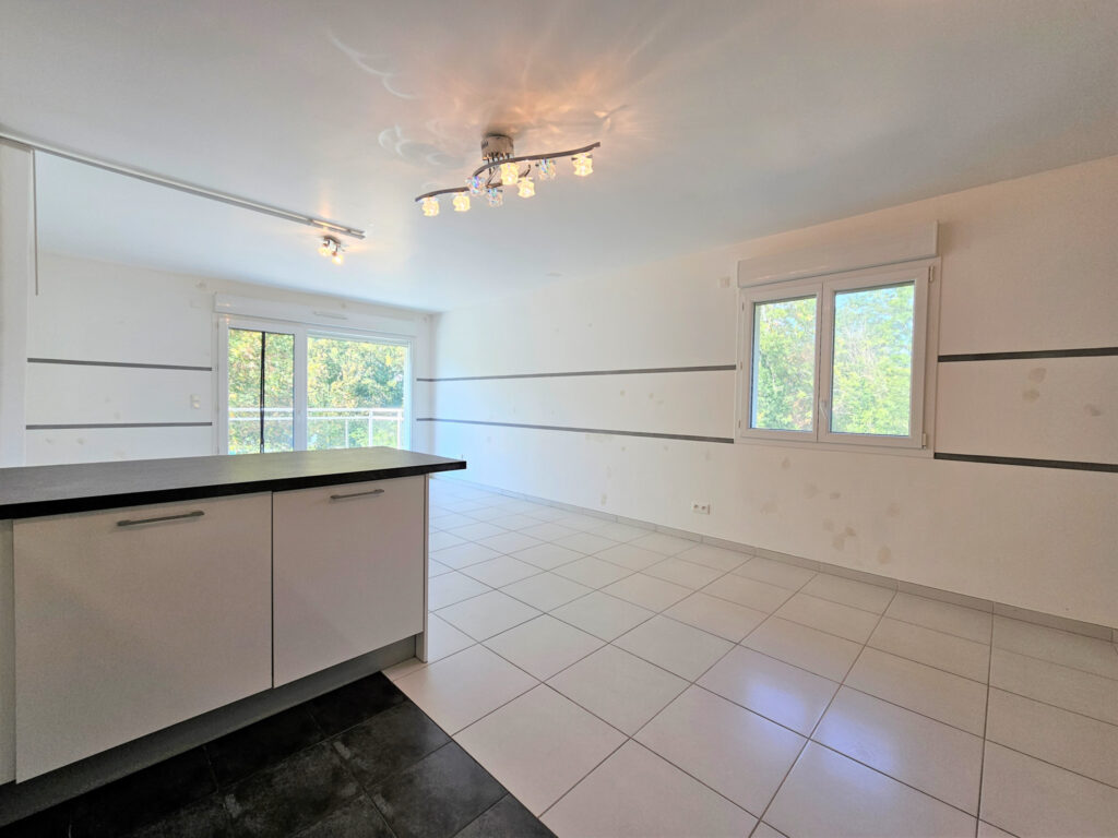 Attique avec vue dégagée T2 à Peron de 57m2 – 2 pièces – 1 chambre – 57 m²