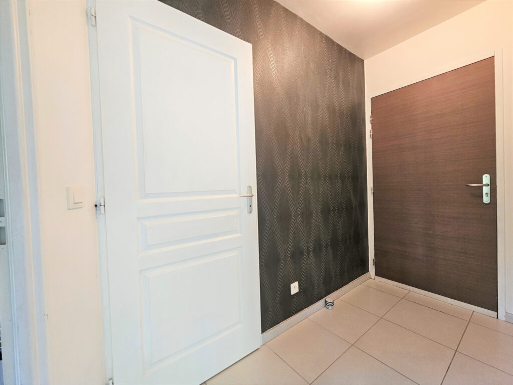 Attique avec vue dégagée T2 à Peron de 57m2 – 2 pièces – 1 chambre – 57 m²