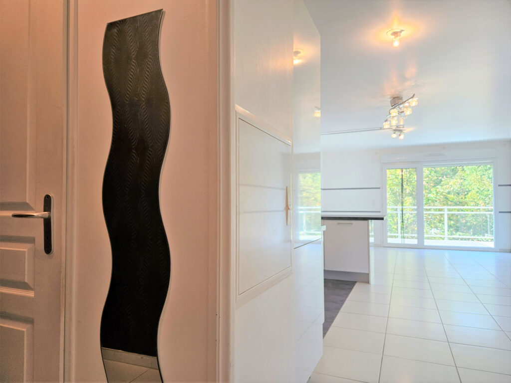 Attique avec vue dégagée T2 à Peron de 57m2 – 2 pièces – 1 chambre – 57 m²