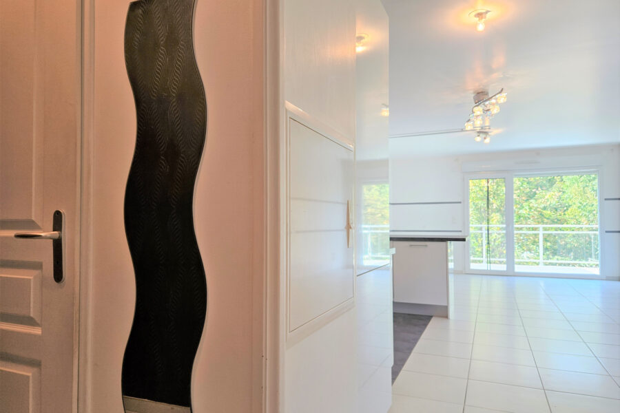Appartement à vendre à Péron