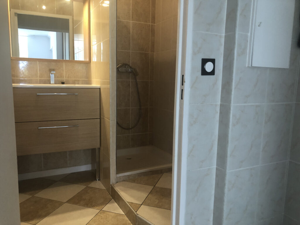 GOLFE JUAN RESIDENTIEL MAGNIFIQUE STUDIO CABINE – 2 pièces – 1 chambre – 36.97 m²