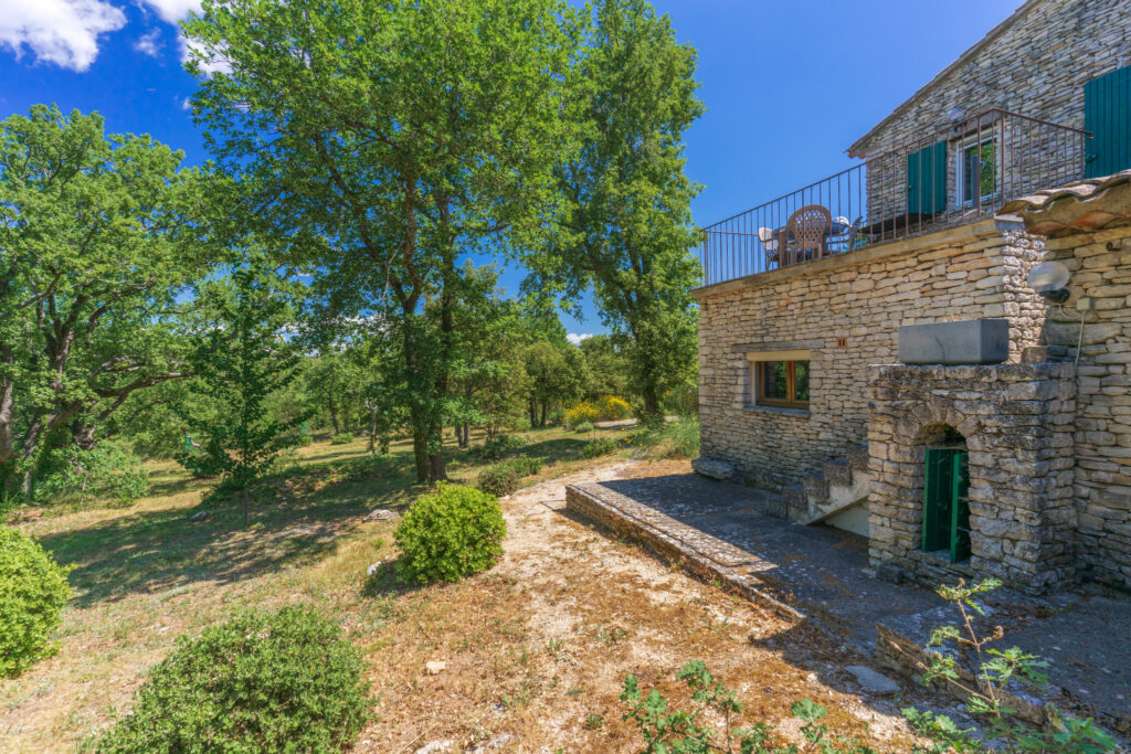 A Vendre en Off-Market, Maison de 180 m2 avec Piscine sur u – 9 pièces – 4 chambres – 180 m²