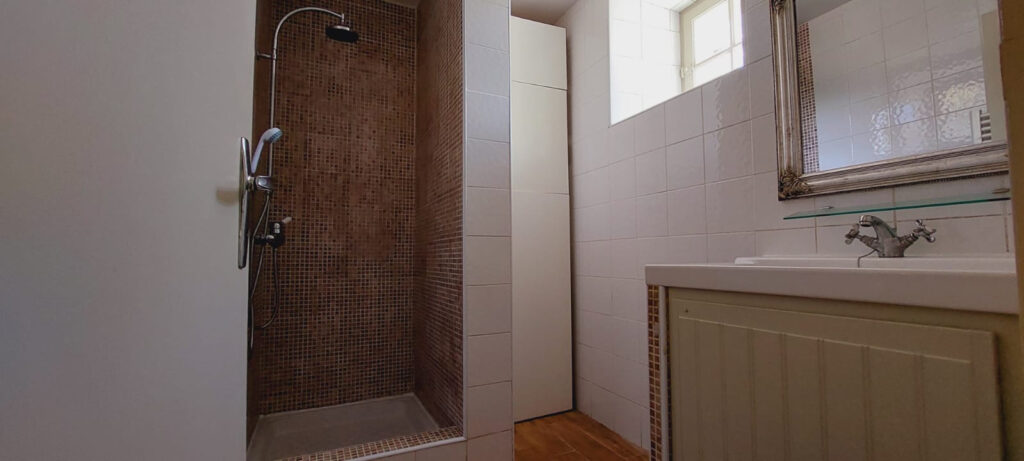 Propriété avec gîte – 9 pièces – 7 chambres – 256 m²