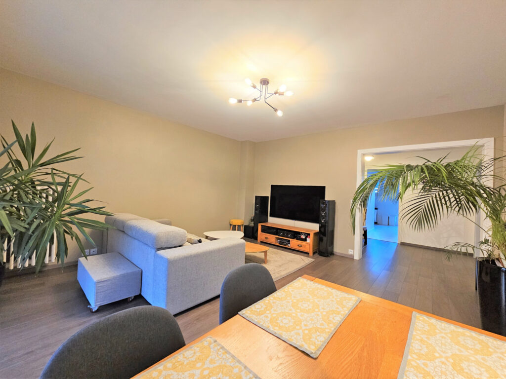 Centre Divonne, charmant T3 de 91m2 avec balcons – 3 pièces – 2 chambres – 91 m²