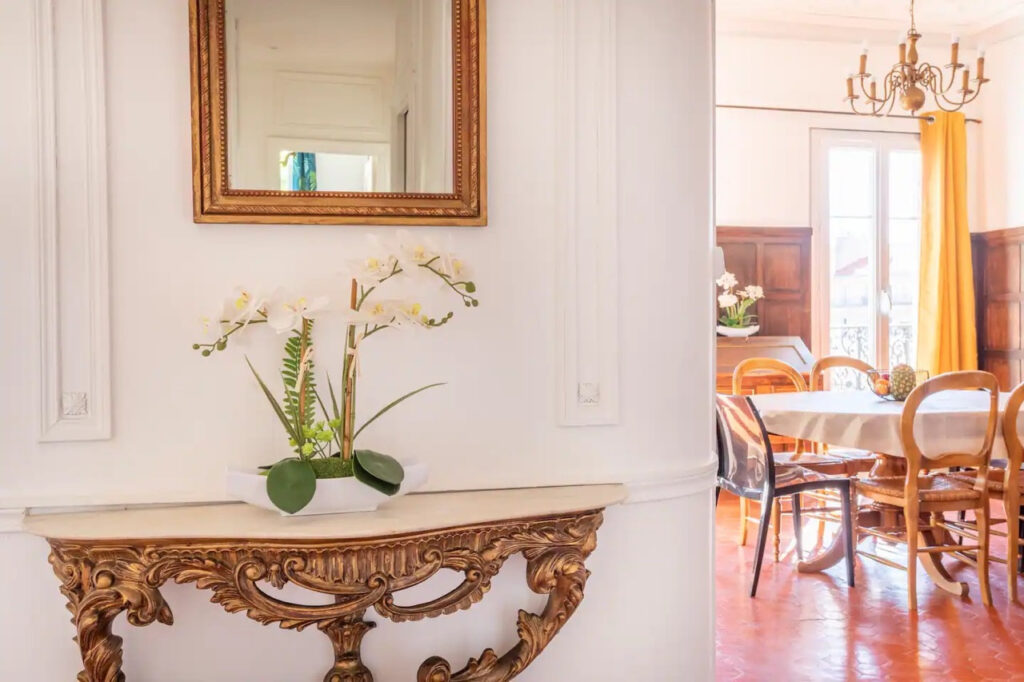 Appartement bourgeois 90m2 À vendre à Marseille 13002 balcon – 4 pièces – 2 chambres – 96 m²