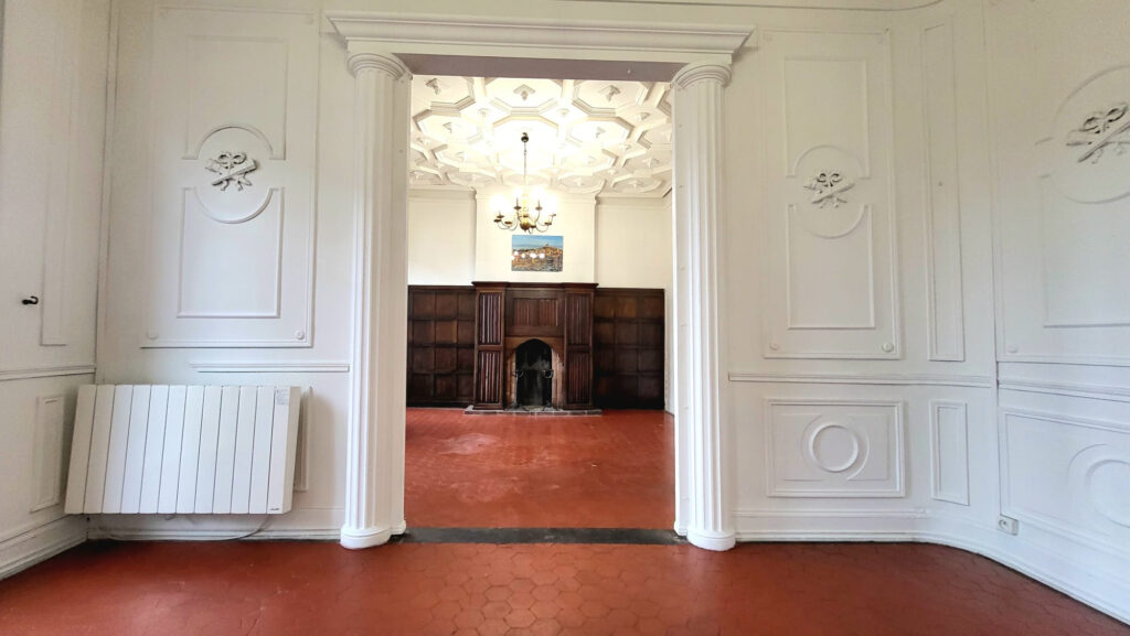 Appartement bourgeois 90m2 À vendre à Marseille 13002 balcon – 4 pièces – 2 chambres – 96 m²