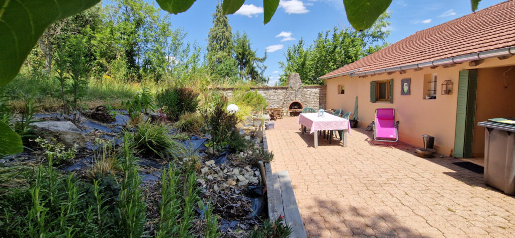 maison année 1858  – 5 pièces – 2 chambres – 123 m²