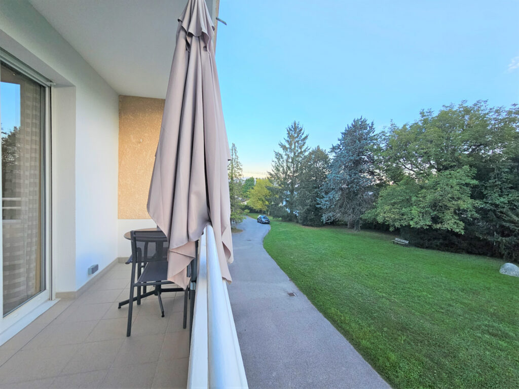 Centre Divonne, charmant T3 de 91m2 avec balcons – 3 pièces – 2 chambres – 91 m²