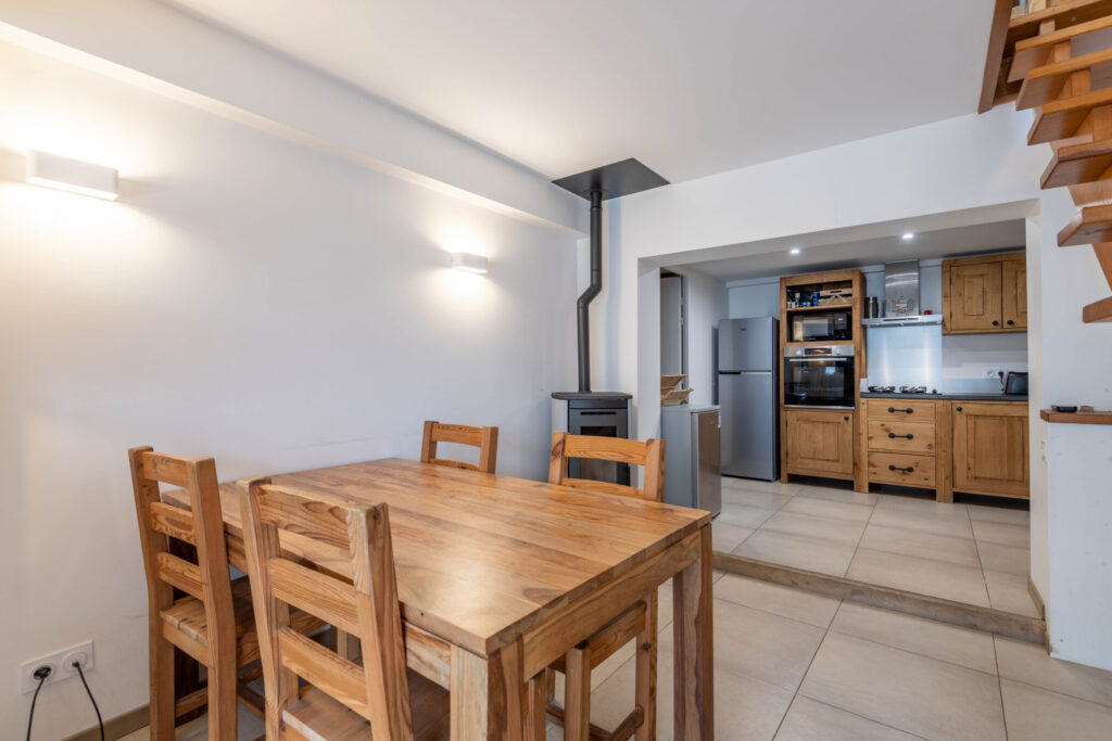 Demeure de charme du XVIIè avec duplex T4 – 16 pièces – 9 chambres – 344 m²