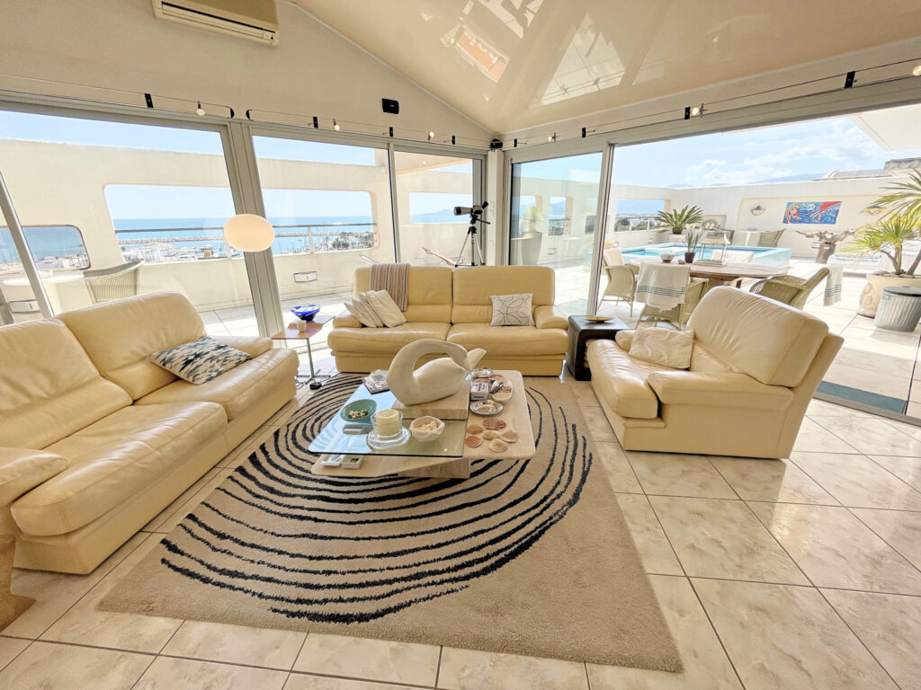 Penthouse 5 pièces 118m2 – Terrasse 219m2 – Vue panoramique  – 5 pièces – 3 chambres – 118.48 m²