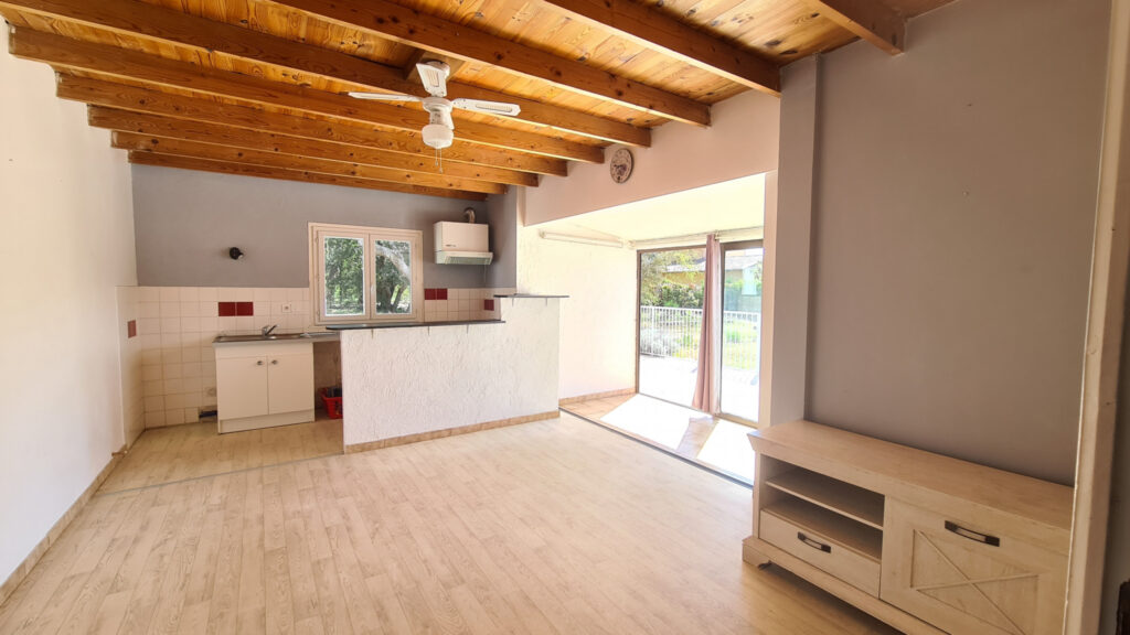 ‘L’OLIVERAIE’ Maison avec piscine  – 4 pièces – 3 chambres – 72.7 m²