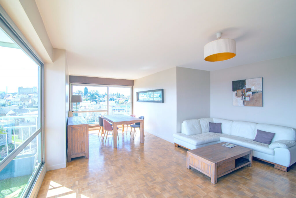 Superbe appartement lumineux et calme offrant une très belle – 2 pièces – 1 chambre – 74 m²