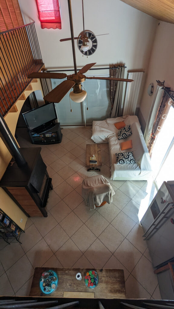 VILLA AVEC PISCINE HORS LOTISSEMENT – 6 pièces – 3 chambres – 147 m²