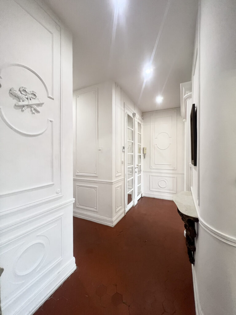 Appartement bourgeois 90m2 À vendre à Marseille 13002 balcon – 4 pièces – 2 chambres – 96 m²