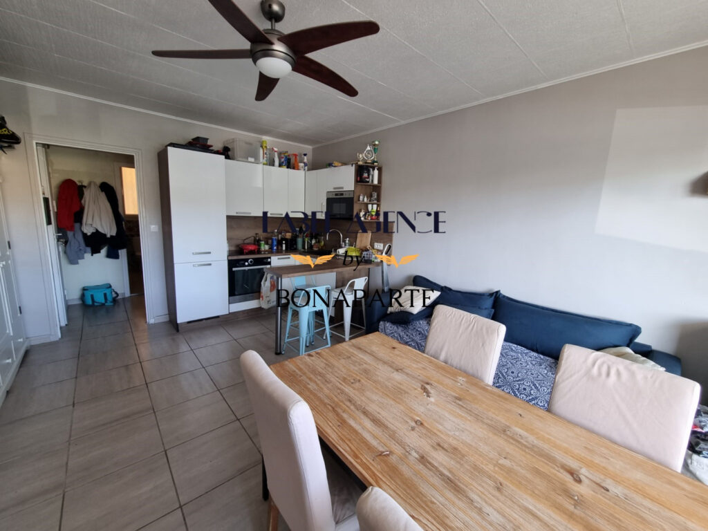 T2 Centre-ville Vue mer – 2 pièces – 1 chambre – 35 m²