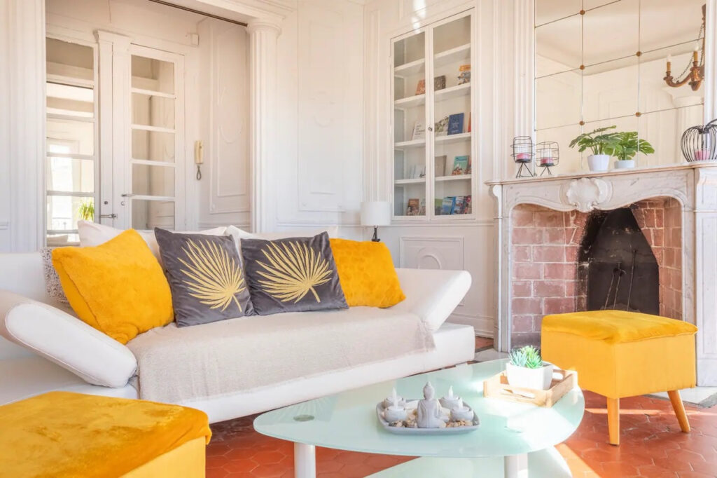 Appartement bourgeois 90m2 À vendre à Marseille 13002 balcon – 4 pièces – 2 chambres – 96 m²