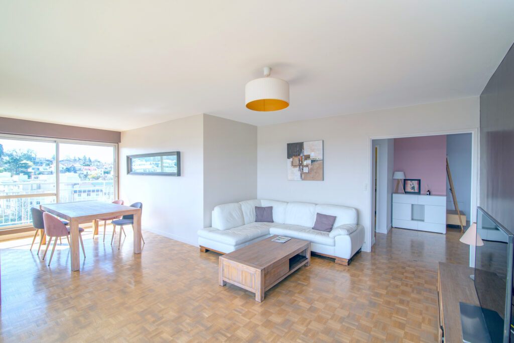 Superbe appartement lumineux et calme offrant une très belle – 2 pièces – 1 chambre – 74 m²