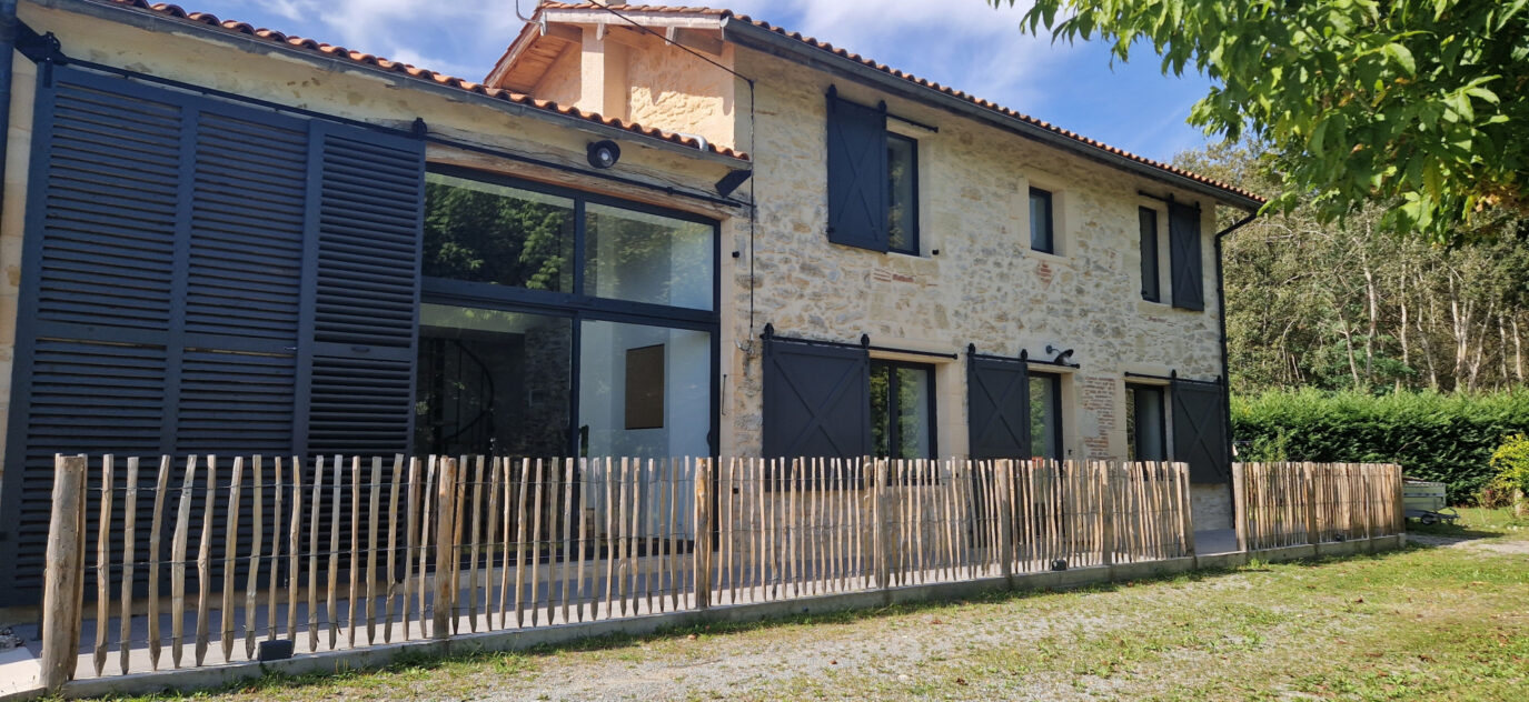 À Roaillan, villa à vendre avec KHEOPS IMMO – 4 pièces – 3 chambres – 166 m²