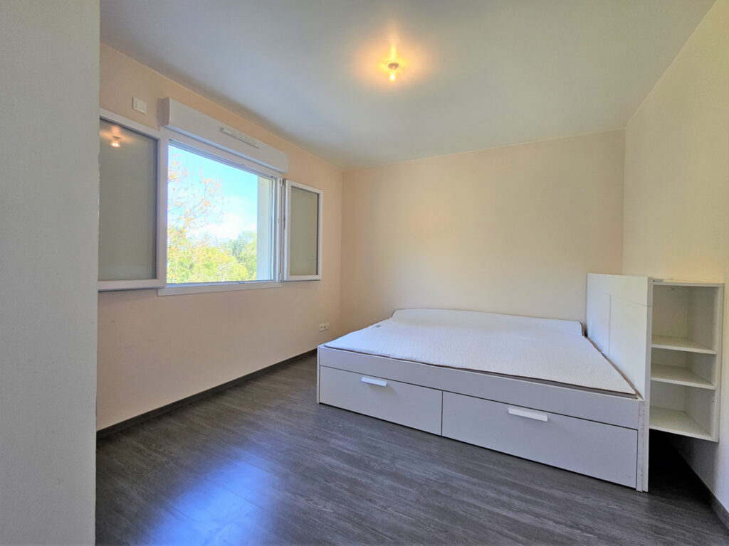 Attique avec vue dégagée T2 à Peron de 57m2 – 2 pièces – 1 chambre – 57 m²