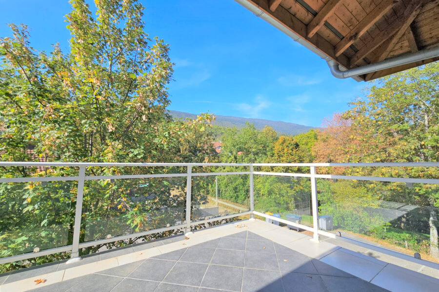 Appartement à vendre à Péron