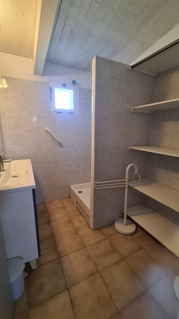 ‘L’OLIVERAIE’ Maison avec piscine  – 4 pièces – 3 chambres – 72.7 m²