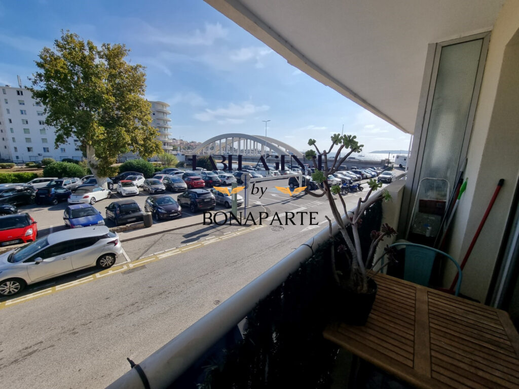 T2 Centre-ville Vue mer – 2 pièces – 1 chambre – 35 m²